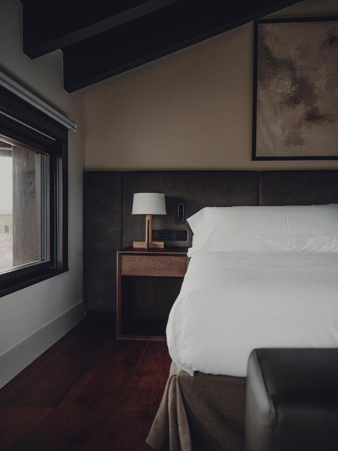 Hotel Santa Maria Briones Zewnętrze zdjęcie