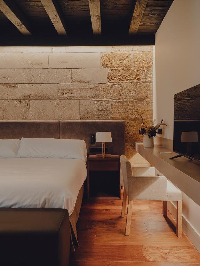 Hotel Santa Maria Briones Zewnętrze zdjęcie