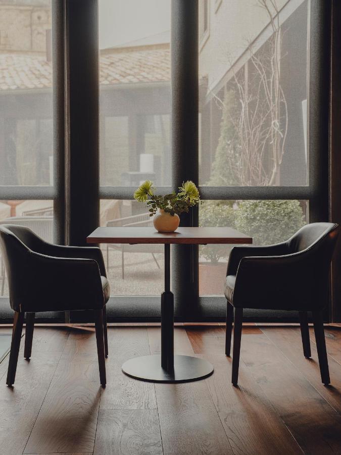 Hotel Santa Maria Briones Zewnętrze zdjęcie